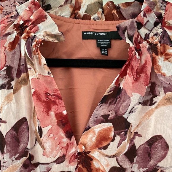 Maggie London NEVER WORN size 14 floral dress! - Picture 2 of 3